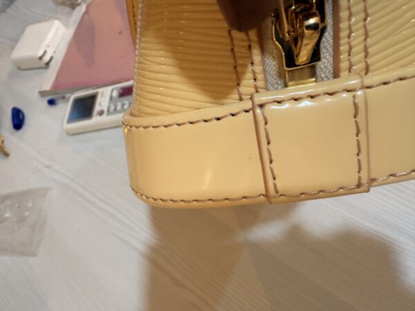 Louis Vuitton Alma BB Epi Leather
